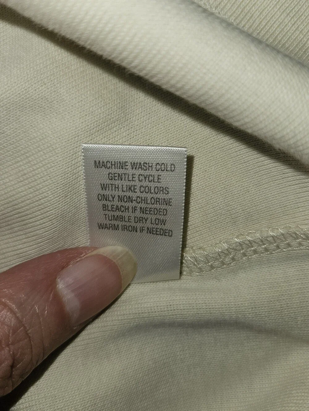 CJ Banks Simple Crewneck T-Shirt in Cream 2X NWT
